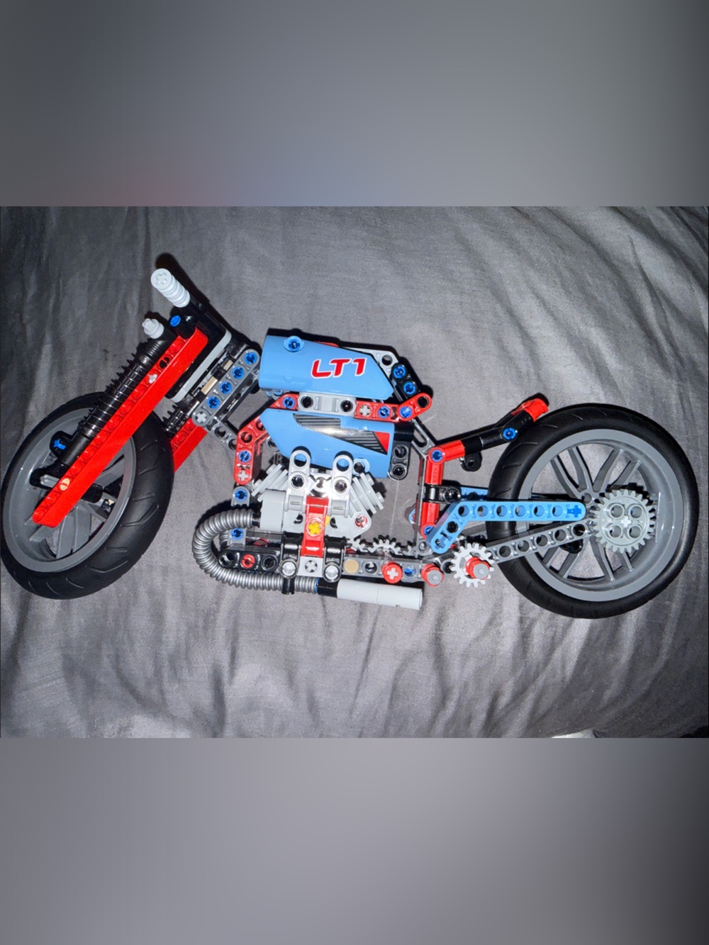 LEGO Technic Street Motorcycle 42036 - Retro Bike Build!